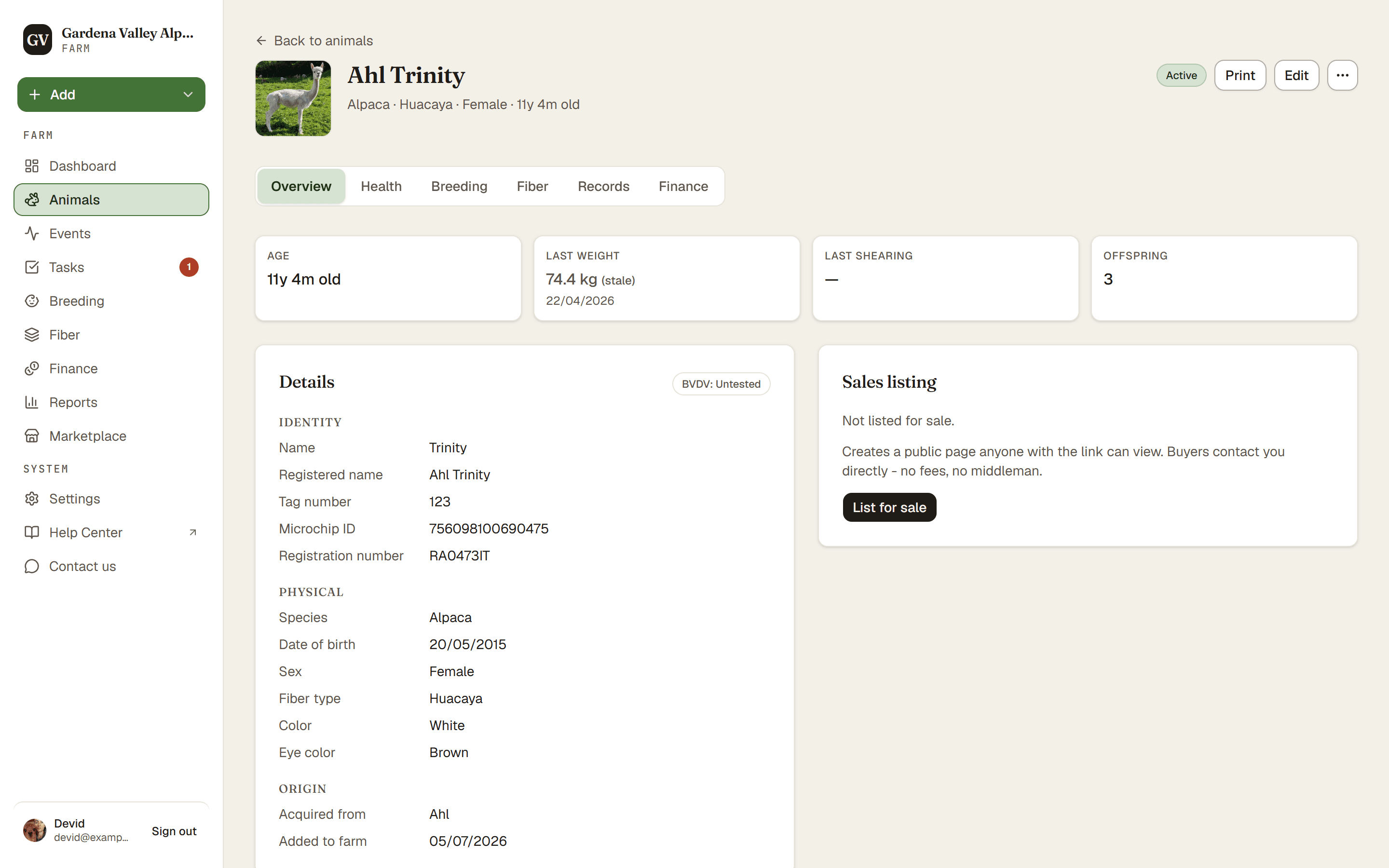 An animal profile with the six tabs along the top and the Overview tab open